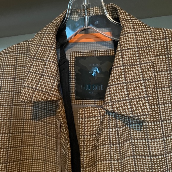 TODD SNYDER + DESCENTE ALLTERRAIN BAL COLLAR COAT